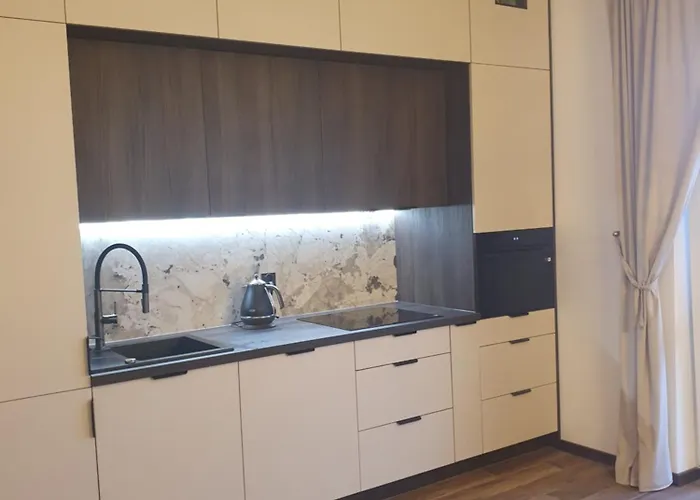 Lynova Z Parkingiem Podziemnym Apartment